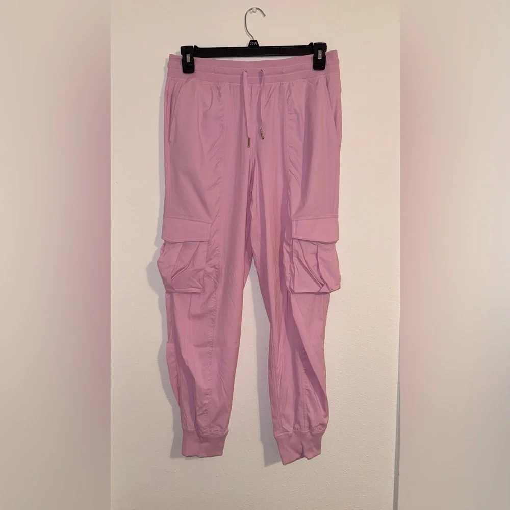 Lululemon Dance Studio Relaxed Fit Mid Rise Cargo Pants